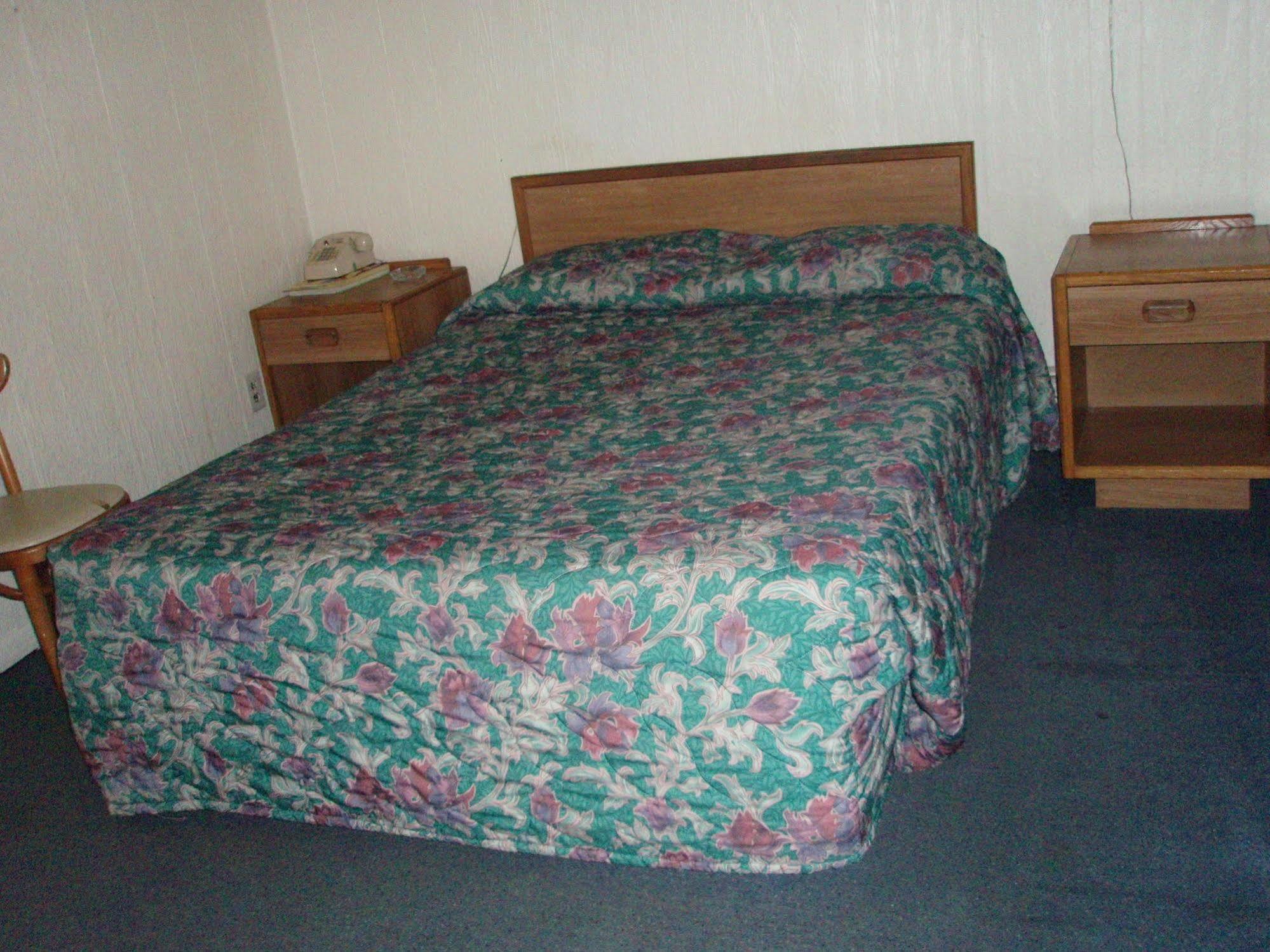 Rosemount Motel Bedford Kamer foto